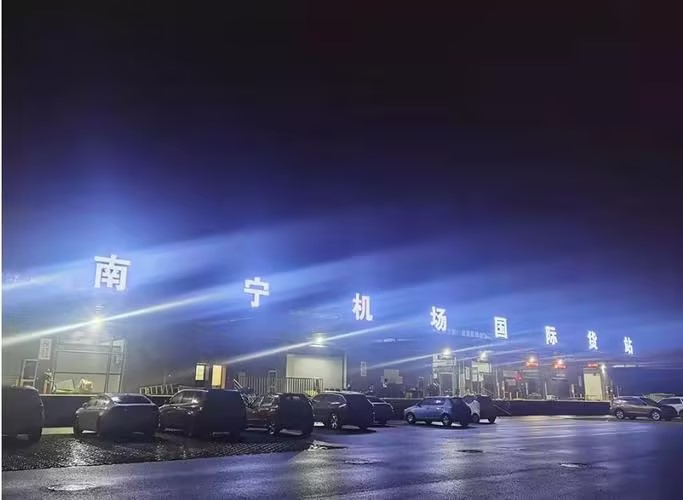 南宁航空快递的崛起、盛景与蓝图、吴圩机场“空中动脉