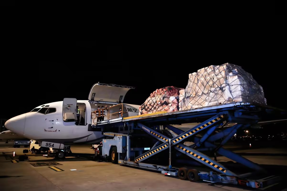 重磅，三部门出招，为中国航空快递开绿灯，航空快递迎来重大利好