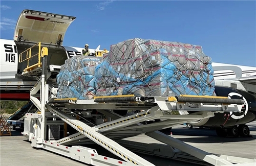 航空快递开通“乌鲁木齐=第比利斯”国际货运航线,保障电商快递进出口贸易