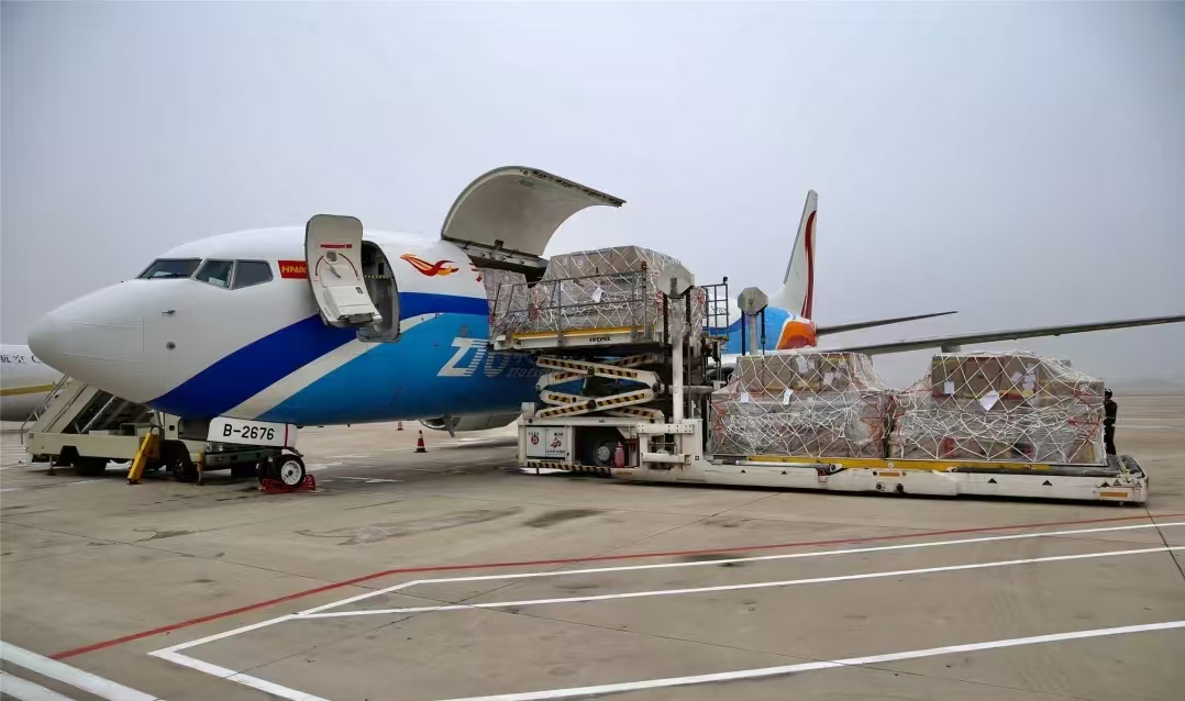 航空快运操作指南:流程、规范与管理体系构建