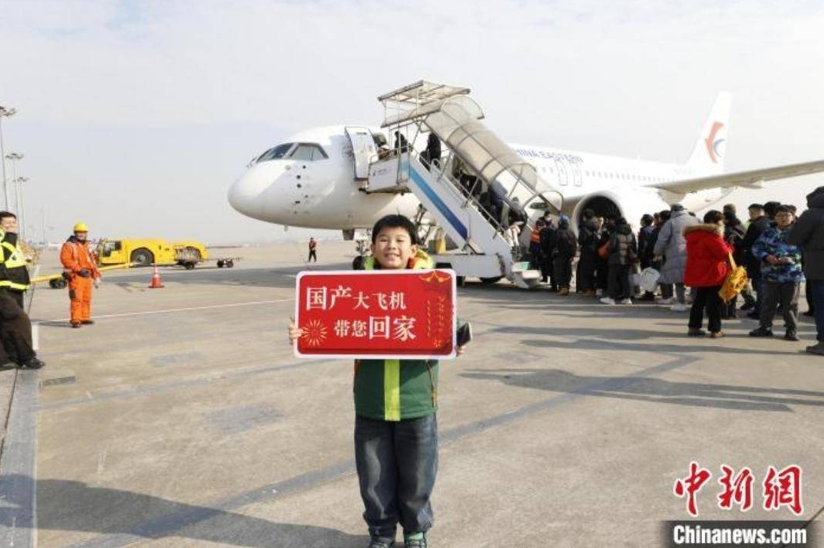 执行10班航班、承运1274名旅客C919国产大飞机春运“首秀”