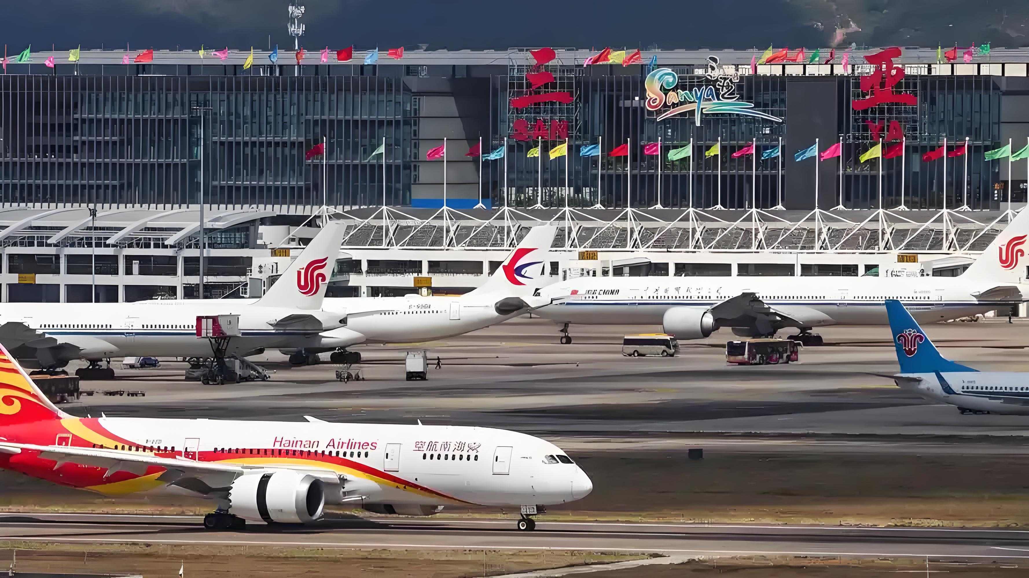 三亚航空快递:凤凰机场三亚航空快递连接热带与世界的空中纽带